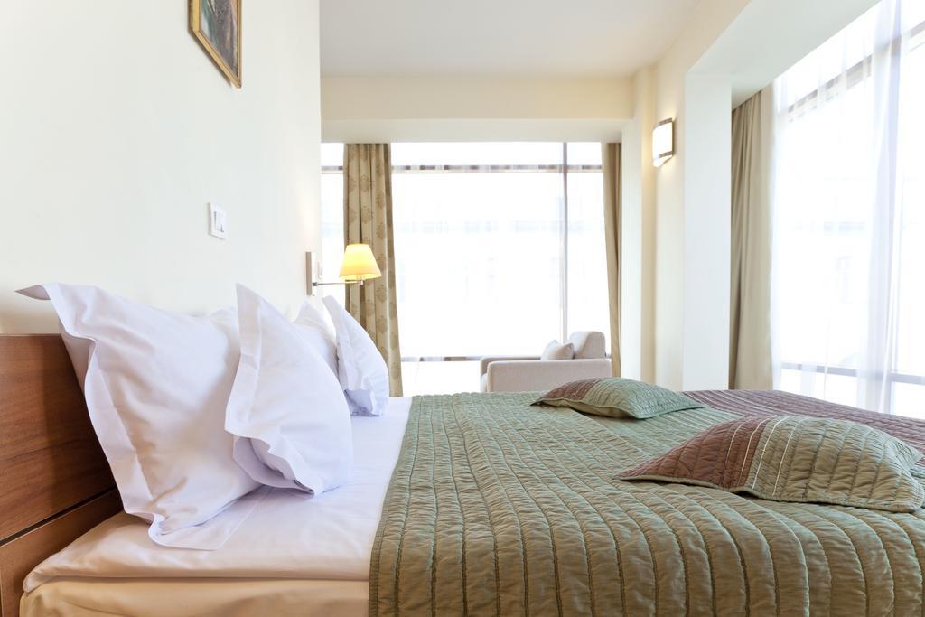 Euro Hotels Gara De Nord Boekarest Buitenkant foto