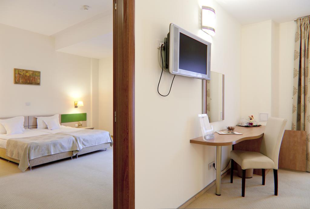 Euro Hotels Gara De Nord Boekarest Buitenkant foto