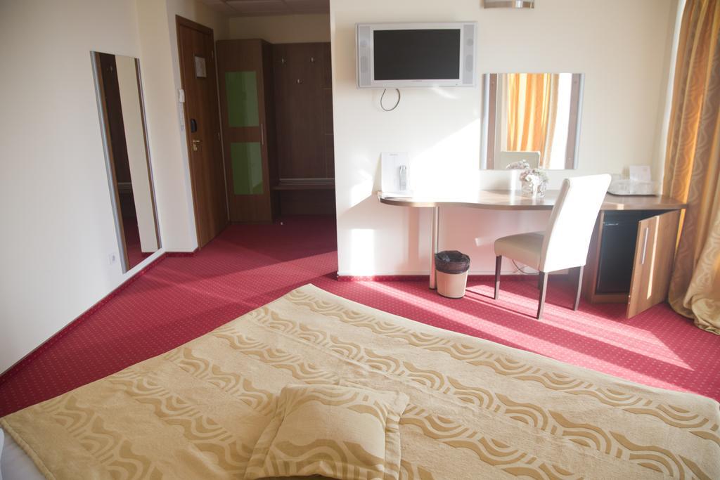 Euro Hotels Gara De Nord Boekarest Buitenkant foto