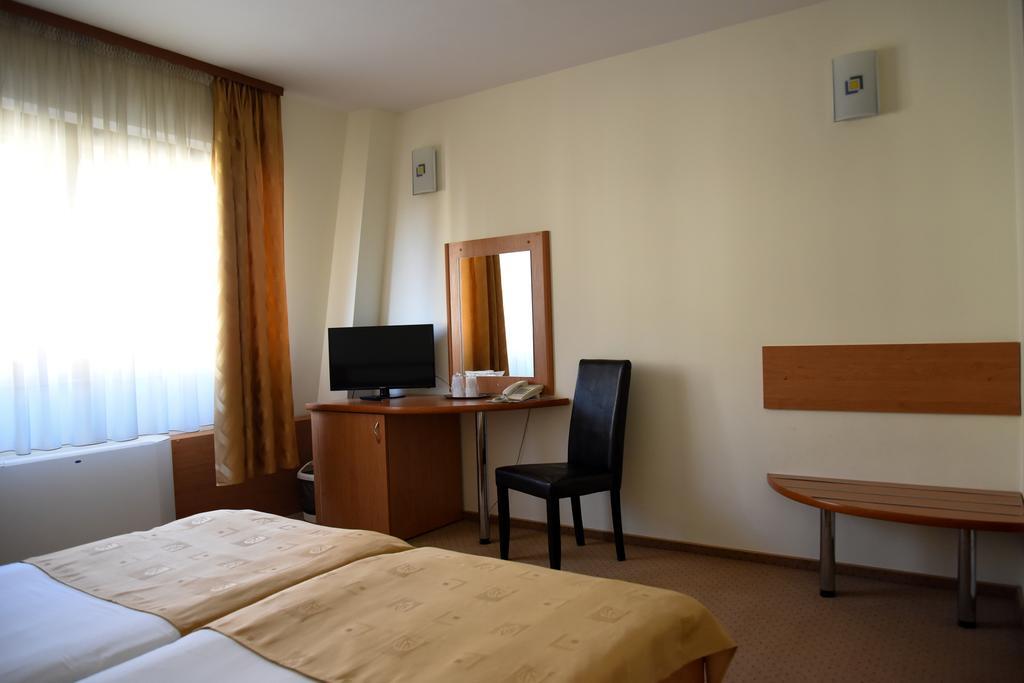 Euro Hotels Gara De Nord Boekarest Buitenkant foto