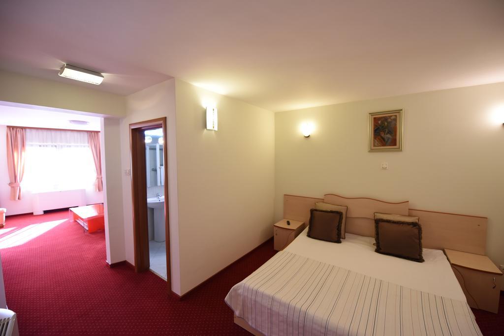 Euro Hotels Gara De Nord Boekarest Buitenkant foto